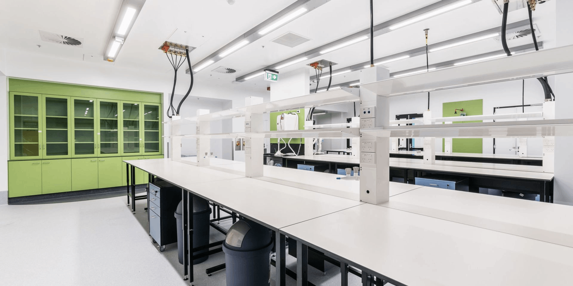 千萬(wàn)級(jí)實(shí)驗(yàn)室裝修實(shí)錄：從圖紙到驗(yàn)收的「魔鬼細(xì)節(jié)」清單